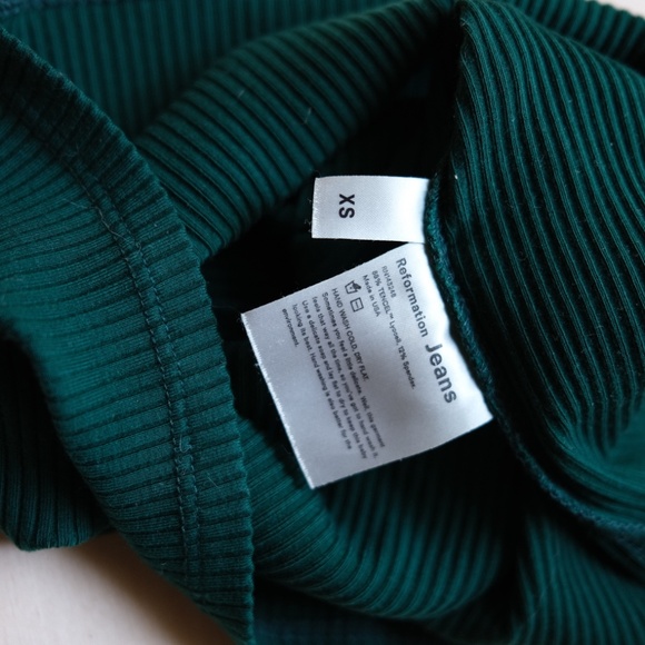 Reformation Green ribbed tank top - Picture 3 of 3